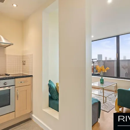 Luxe Penthouse-citycentre-parking-balcony Apartment Birmingham
