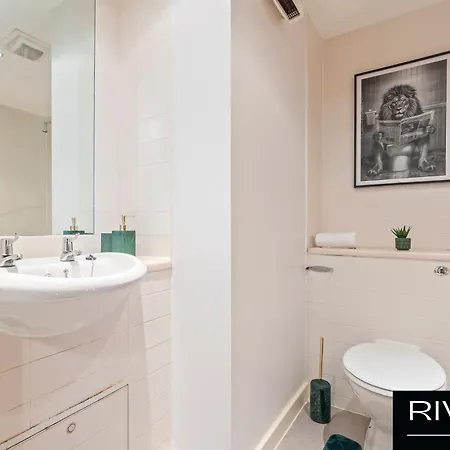 Luxe Penthouse-citycentre-parking-balcony Apartment Birmingham